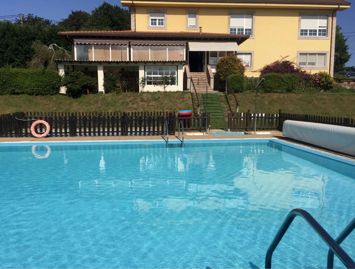 Casa Principal y piscina (1)